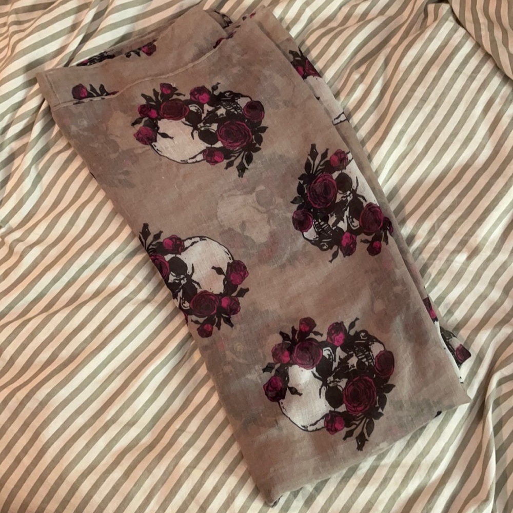 Cream skull scarf